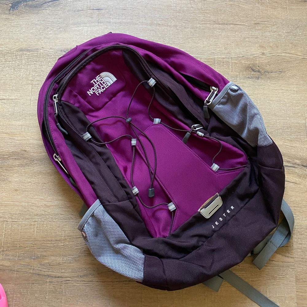 North Face Jester backpack - Fuchsia